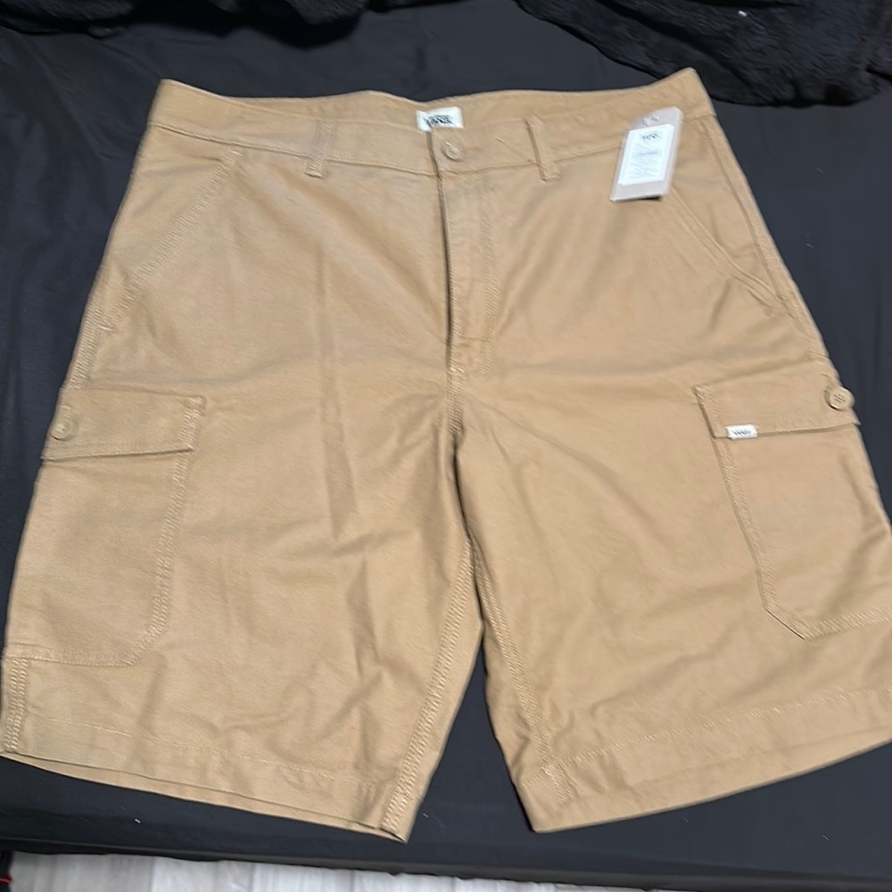 Vans cargo shorts brown 36
